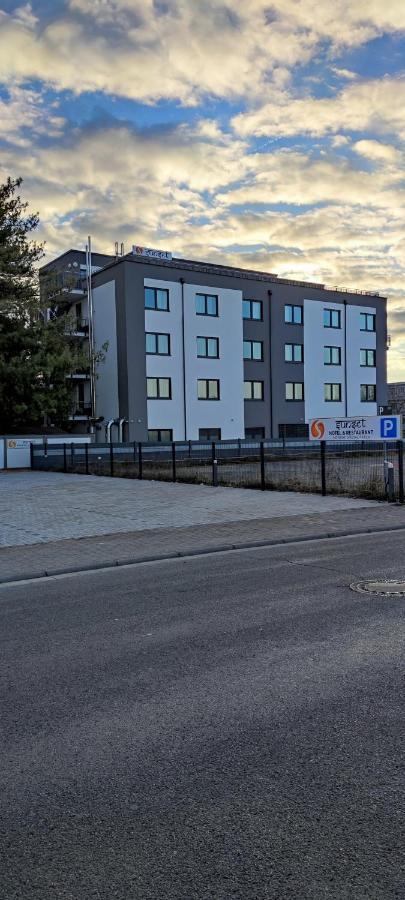 Sunset Hotel Kelsterbach Exterior photo
